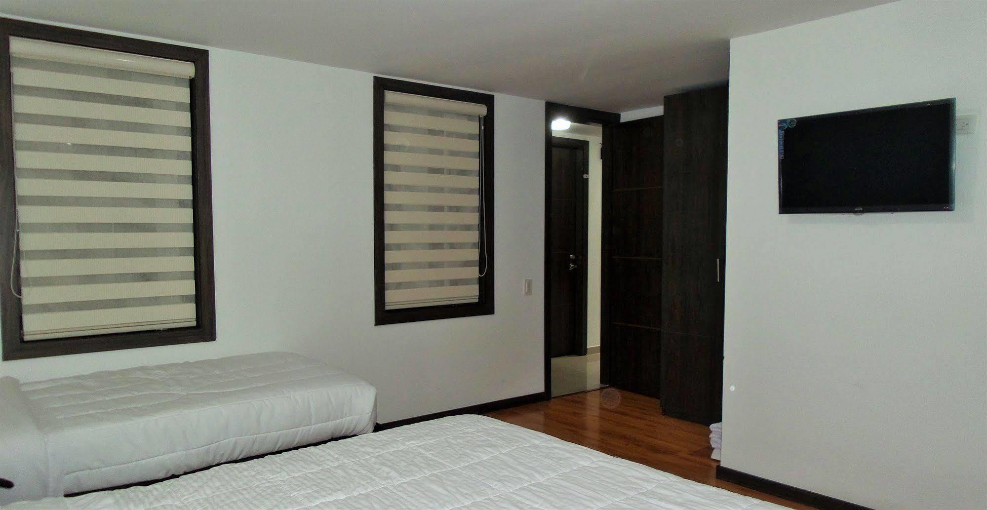 Stay Blue Hotel Bogotá Extérieur photo